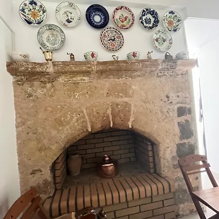 Hébergement de vacances The Priest's Traditional House *